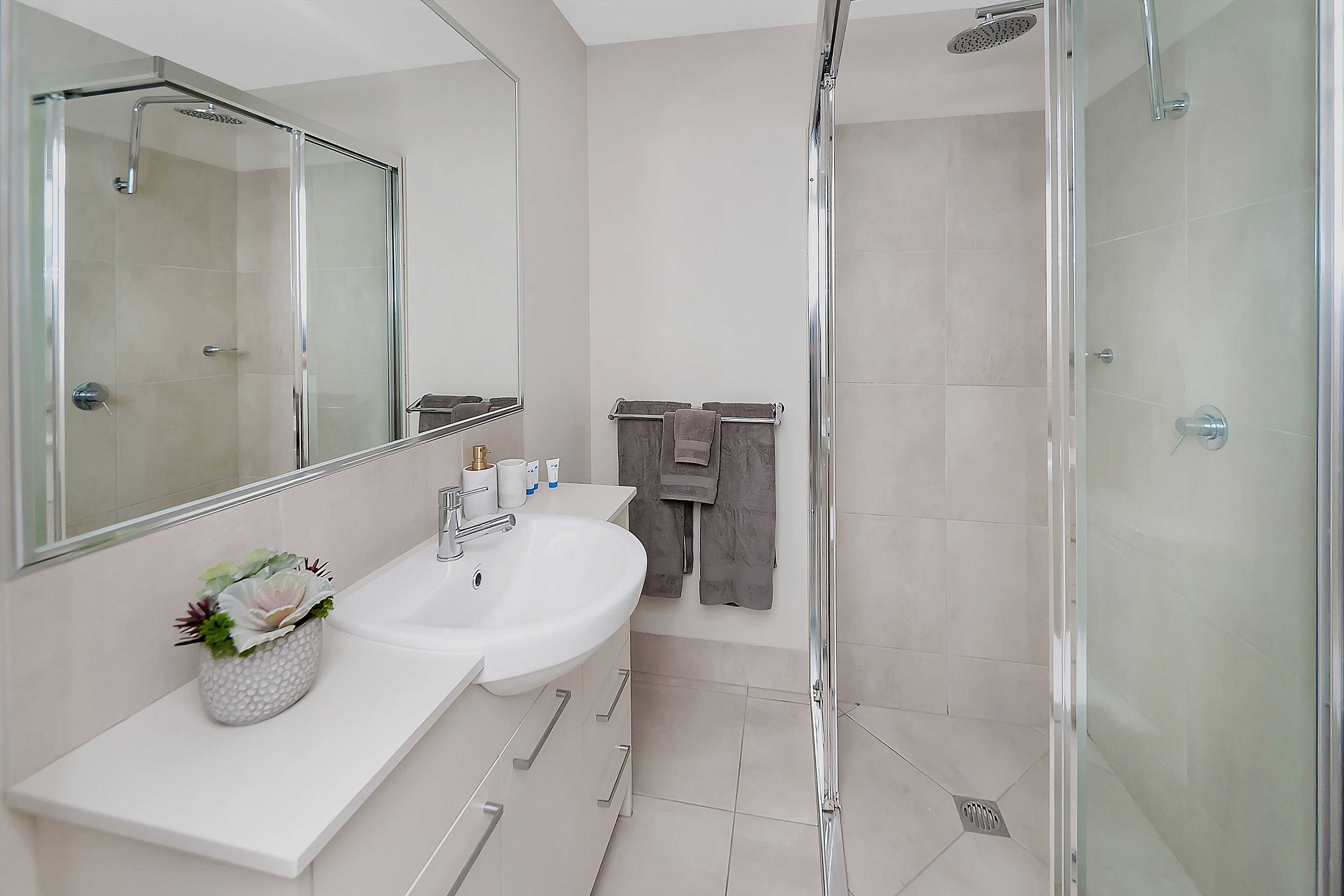 Apartment Close To The City Life on Lake 3