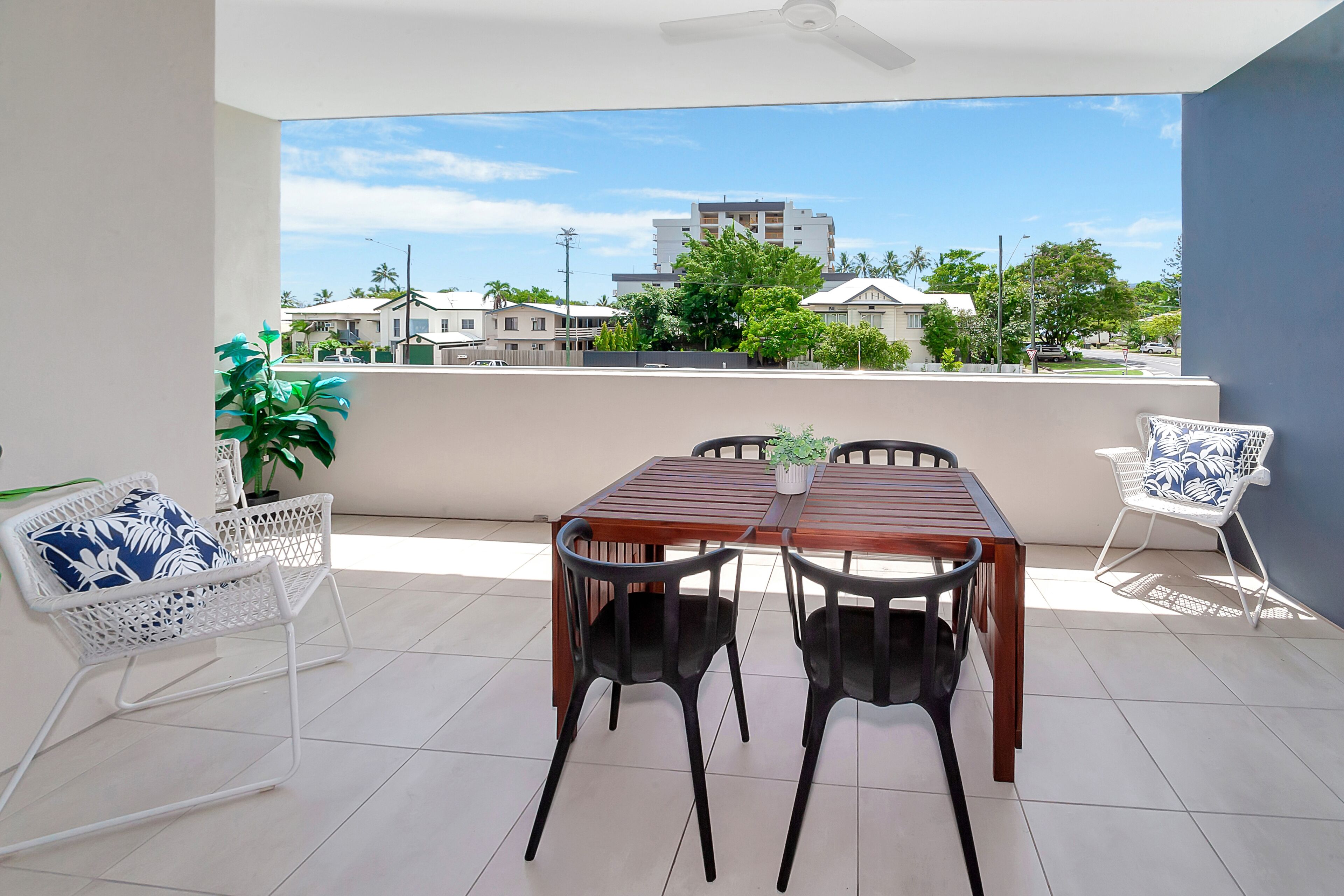 Apartment Close To The City Life on Lake 3