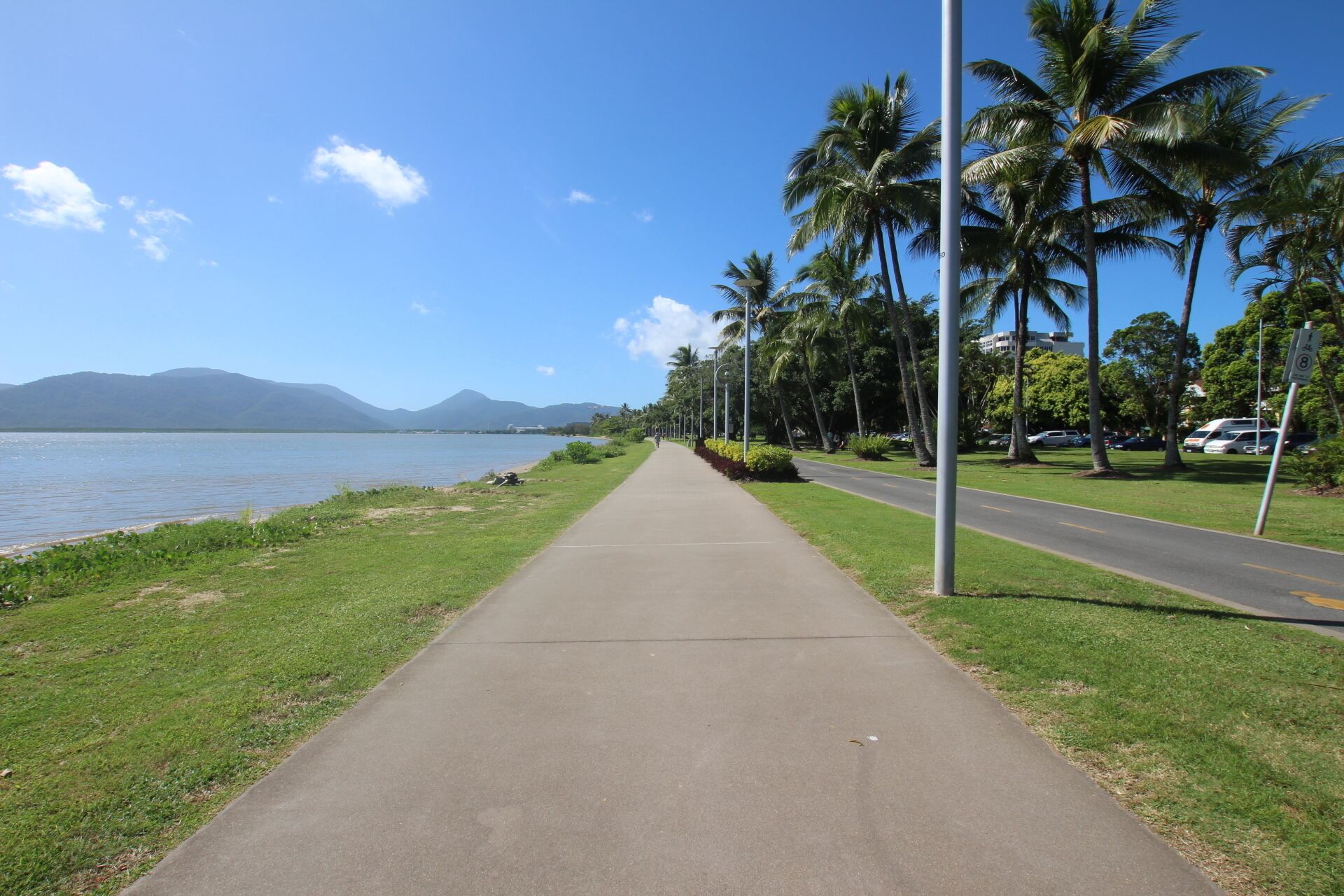 Apartment Close To The City Life on Lake 3