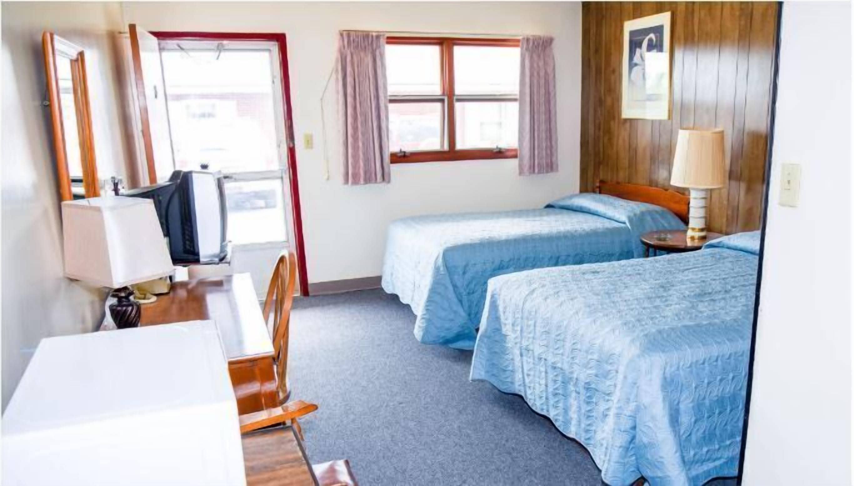 The Dav-Ed Motel in Austinburg, United States