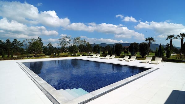 Seasonal outdoor pool