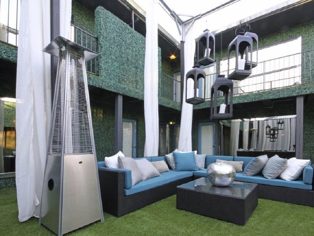 Greenhouse Flats Deals & Reviews (Dallas, USA) Wotif