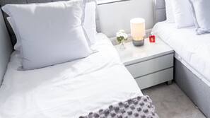 3 bedrooms, iron/ironing board, Internet, linens