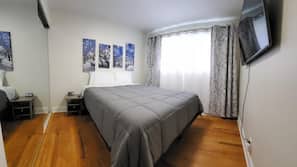 2 bedrooms, iron/ironing board, WiFi, linens