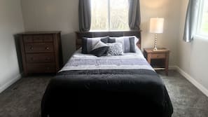 3 bedrooms, WiFi, linens, wheelchair access