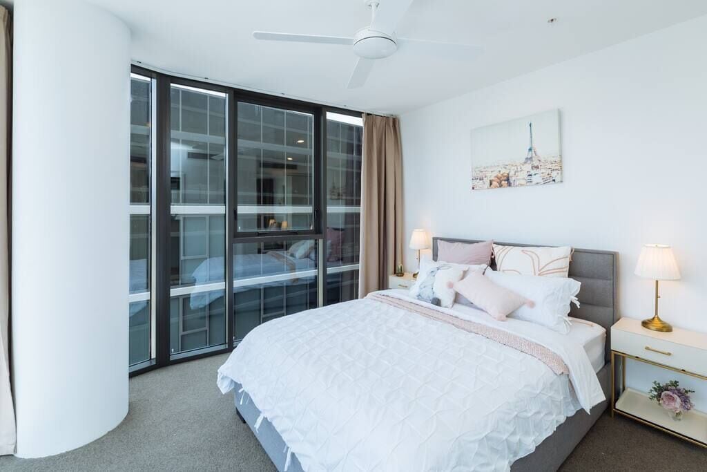 Incredible 2 Bed Apt in Heart of South Brisbane