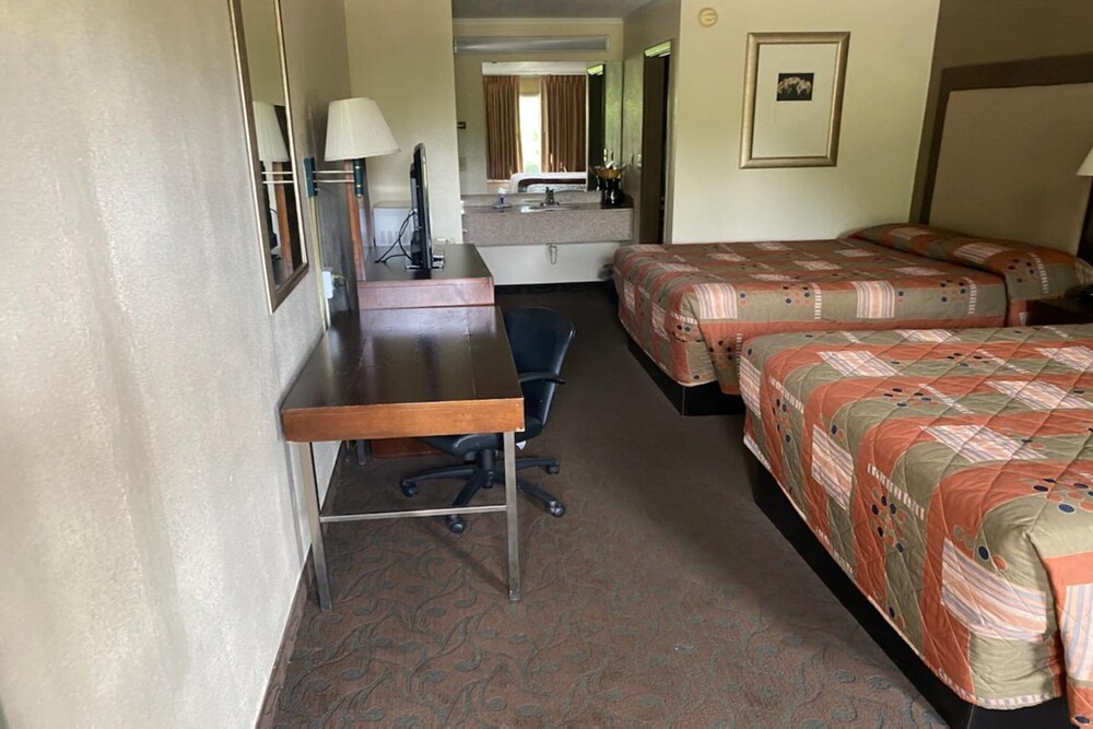 OYO Hotel McCormick Hwy 378, SC, McCormick Room Prices & Reviews