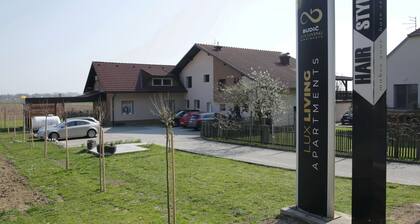 Lux Living Apartment Budic