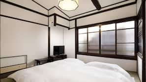 Blackout drapes, free WiFi, linens