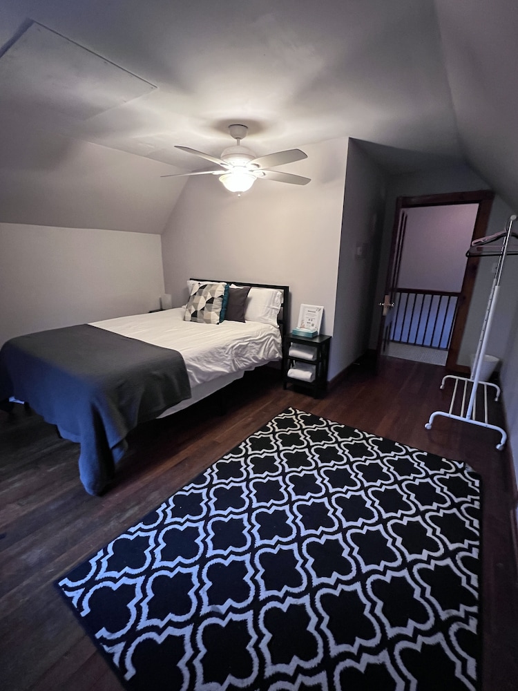 Beautiful Dorchester Home St. Marks Vrbo