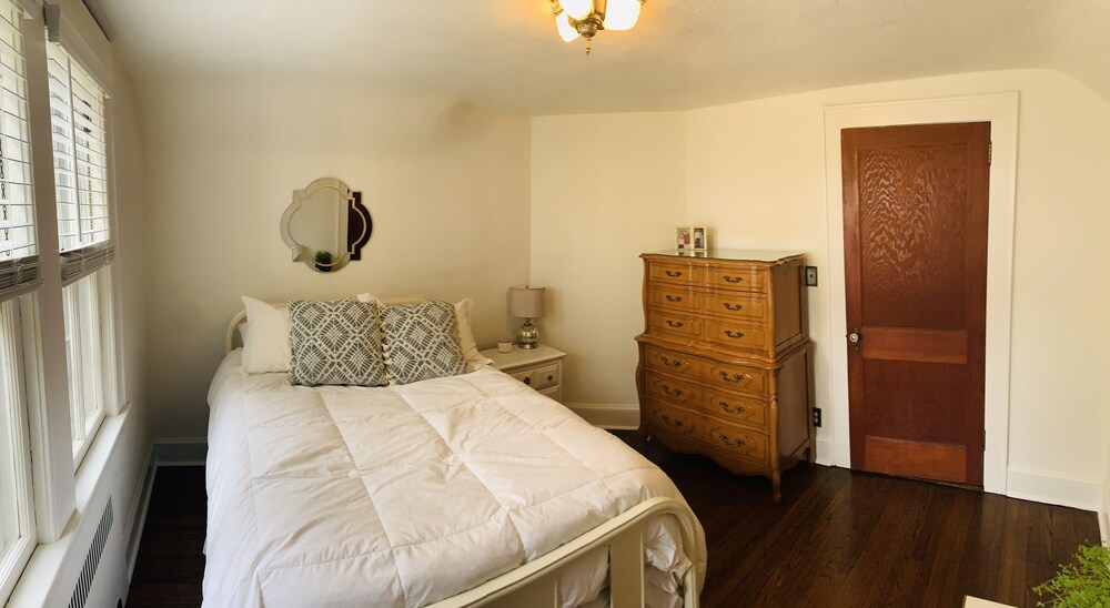 Restored Historic Home 1 Mile from West Point Highland Falls Vrbo