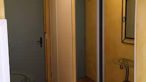 1 bedroom, iron/ironing board, WiFi, linens