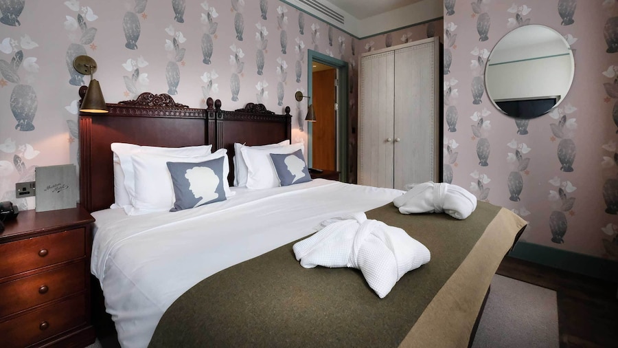 The Morton Hotel