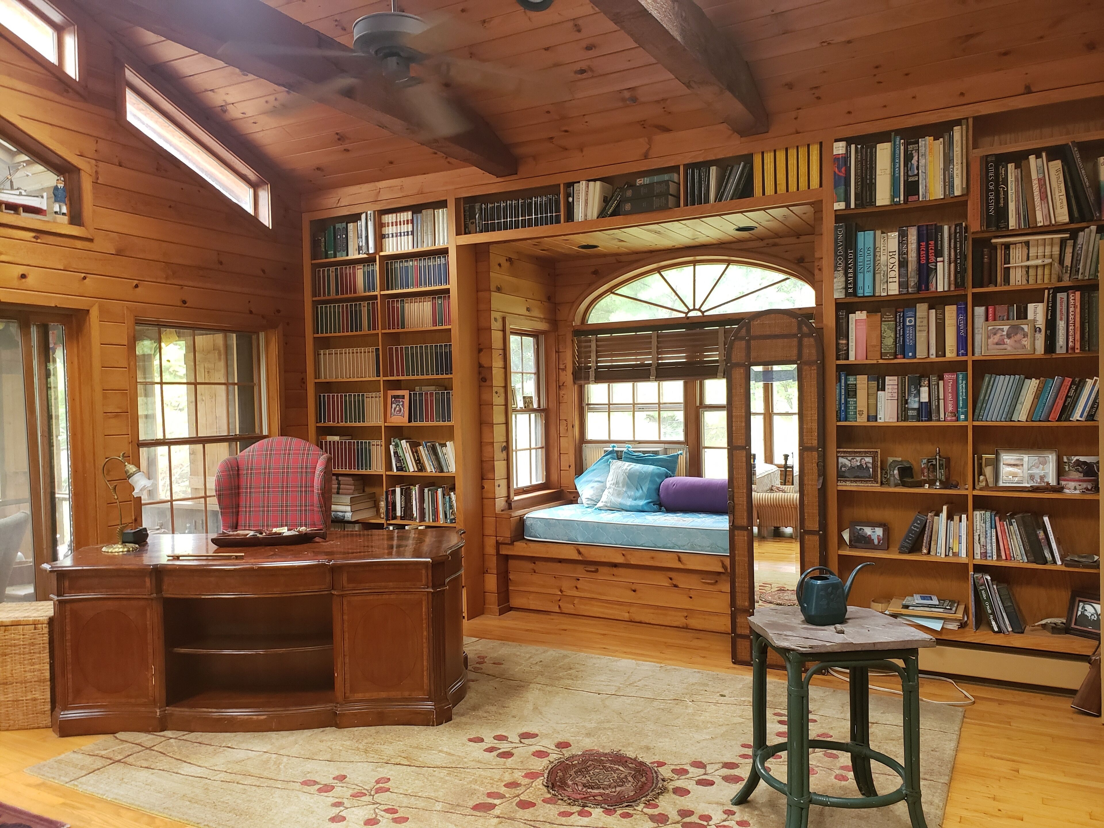 Beautiful House Share. Hands Creek & Nature Preserve Bay View with Paddle Boa in East Hampton, United States