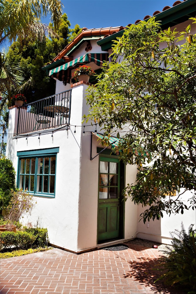 Garden Cottage Casita