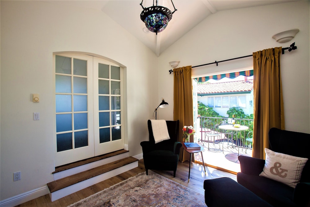 Garden Cottage Casita