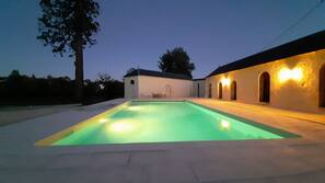 Piscine extérieure, piscine chauffée