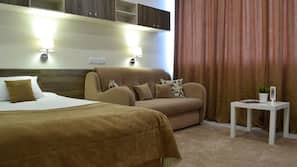 Blackout drapes, soundproofing, iron/ironing board, free WiFi