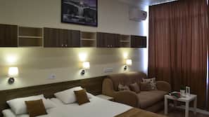 Blackout drapes, soundproofing, iron/ironing board, free WiFi