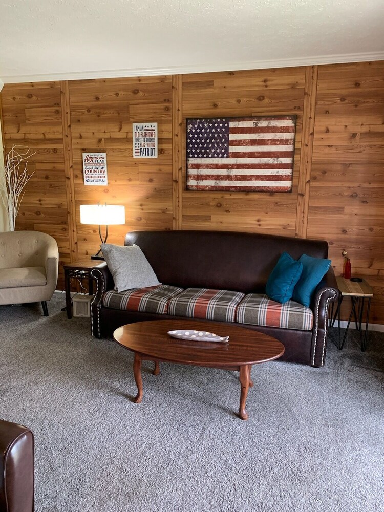 Scenic Condo-Quiet and Relaxing