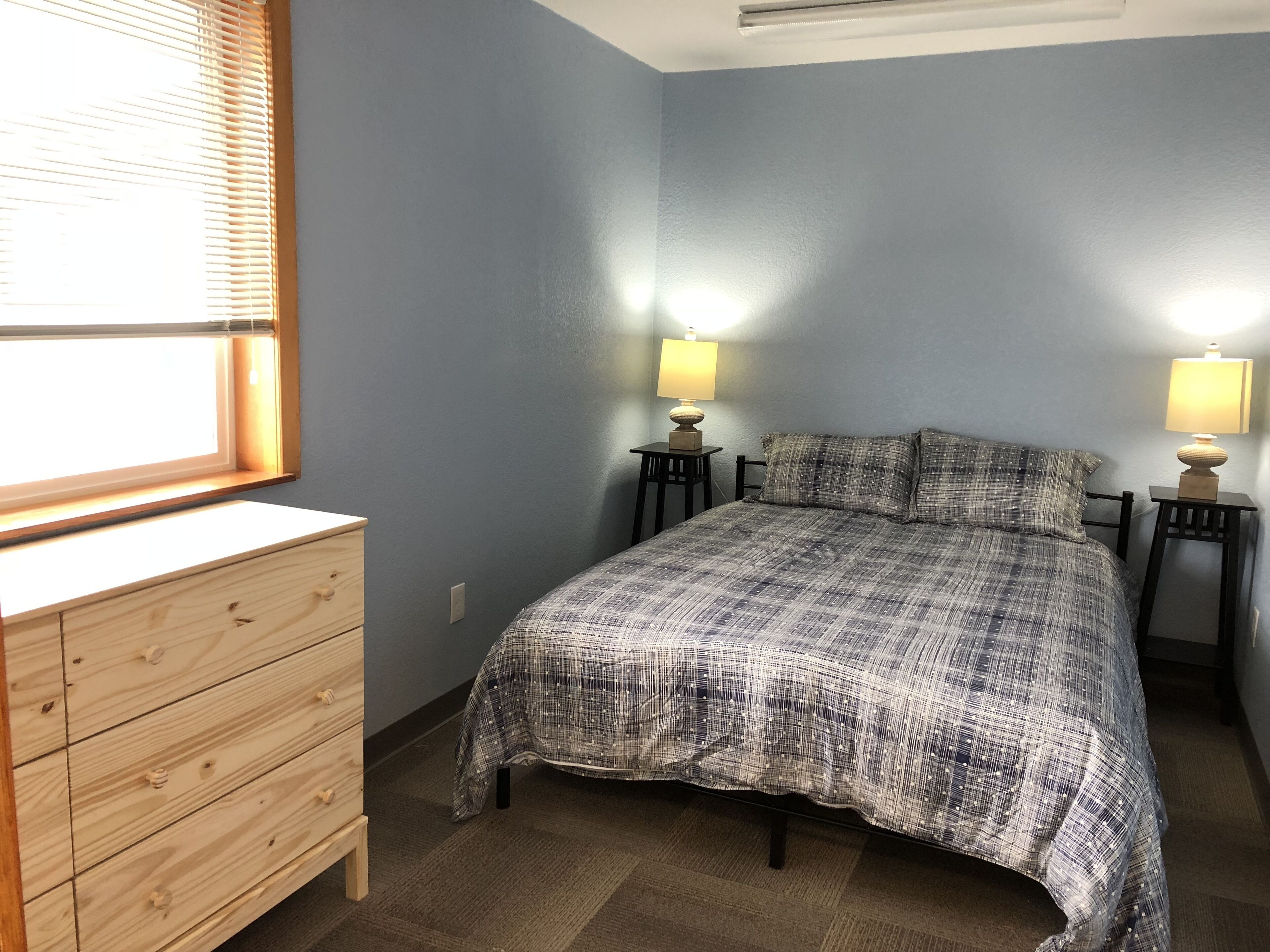 Suite 103 A&B - 4 Bedroom Apartment in Long Beach, United States