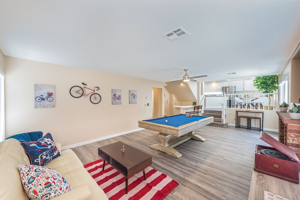 Incredible Home can accommodate 12 guests!