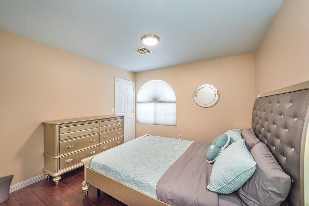 Incredible Home can accommodate 12 guests!