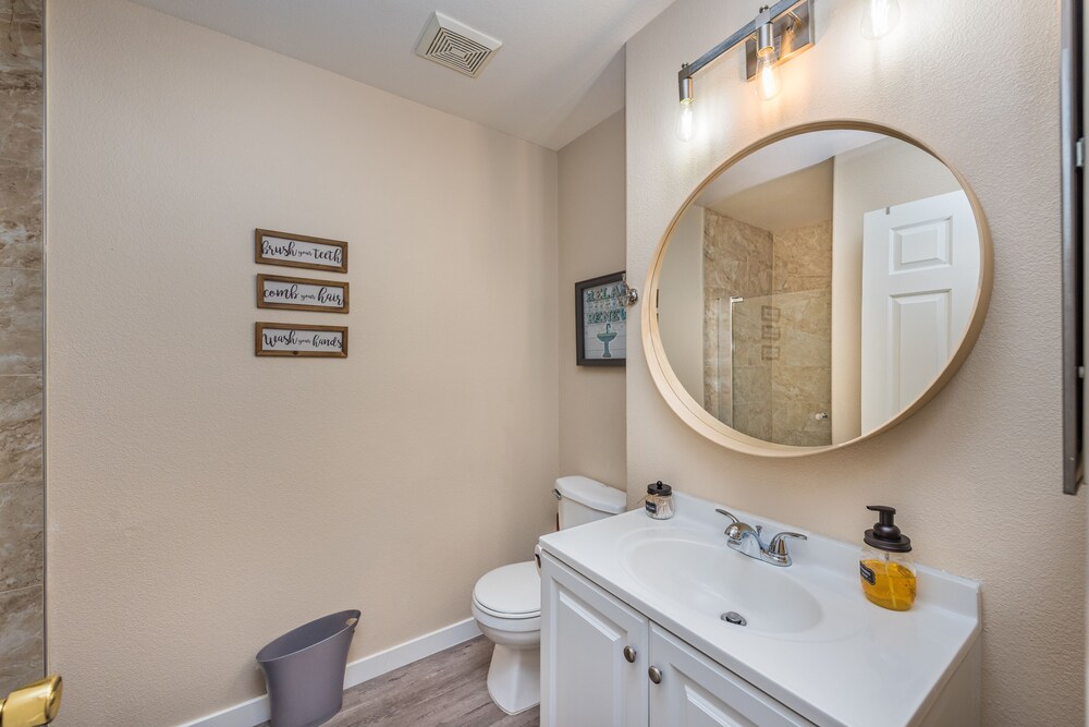 Incredible Home can accommodate 12 guests!