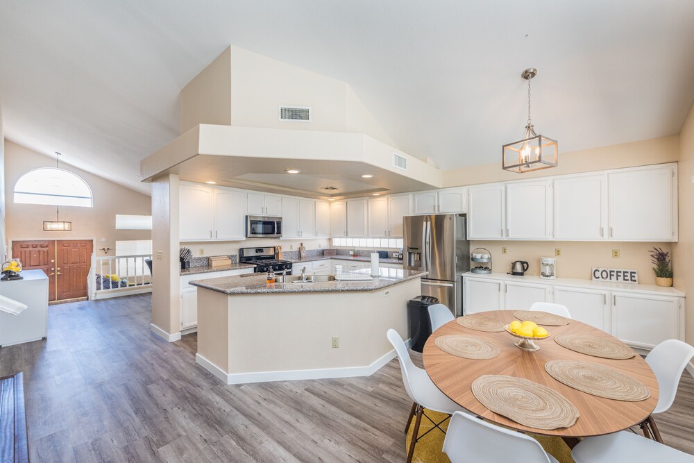 Incredible Home can accommodate 12 guests!