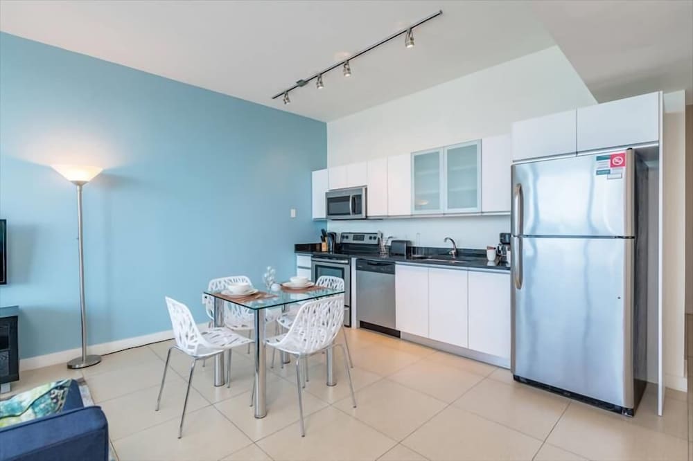 Deluxe 1BR | Ocean View | Beach Access | Outdoor Pool