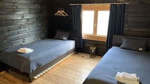 2 bedrooms, Internet, linens