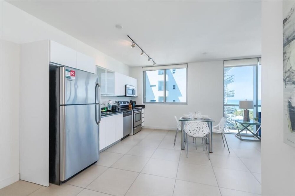 Chic 1BR | Stunning Ocean Front View | Beach Access