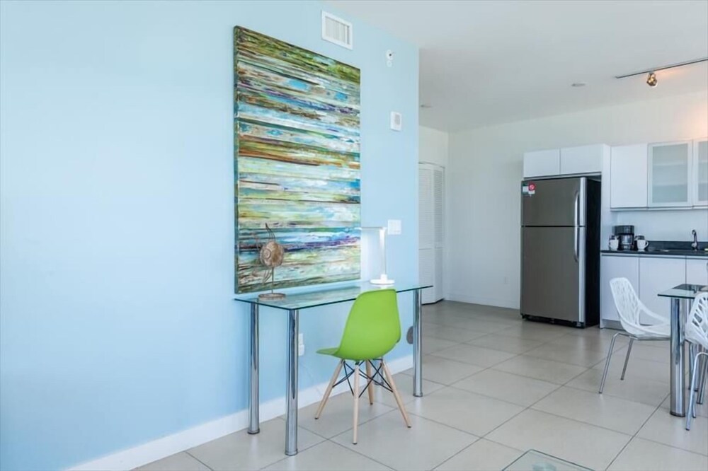 Chic 1BR | Stunning Ocean Front View | Beach Access