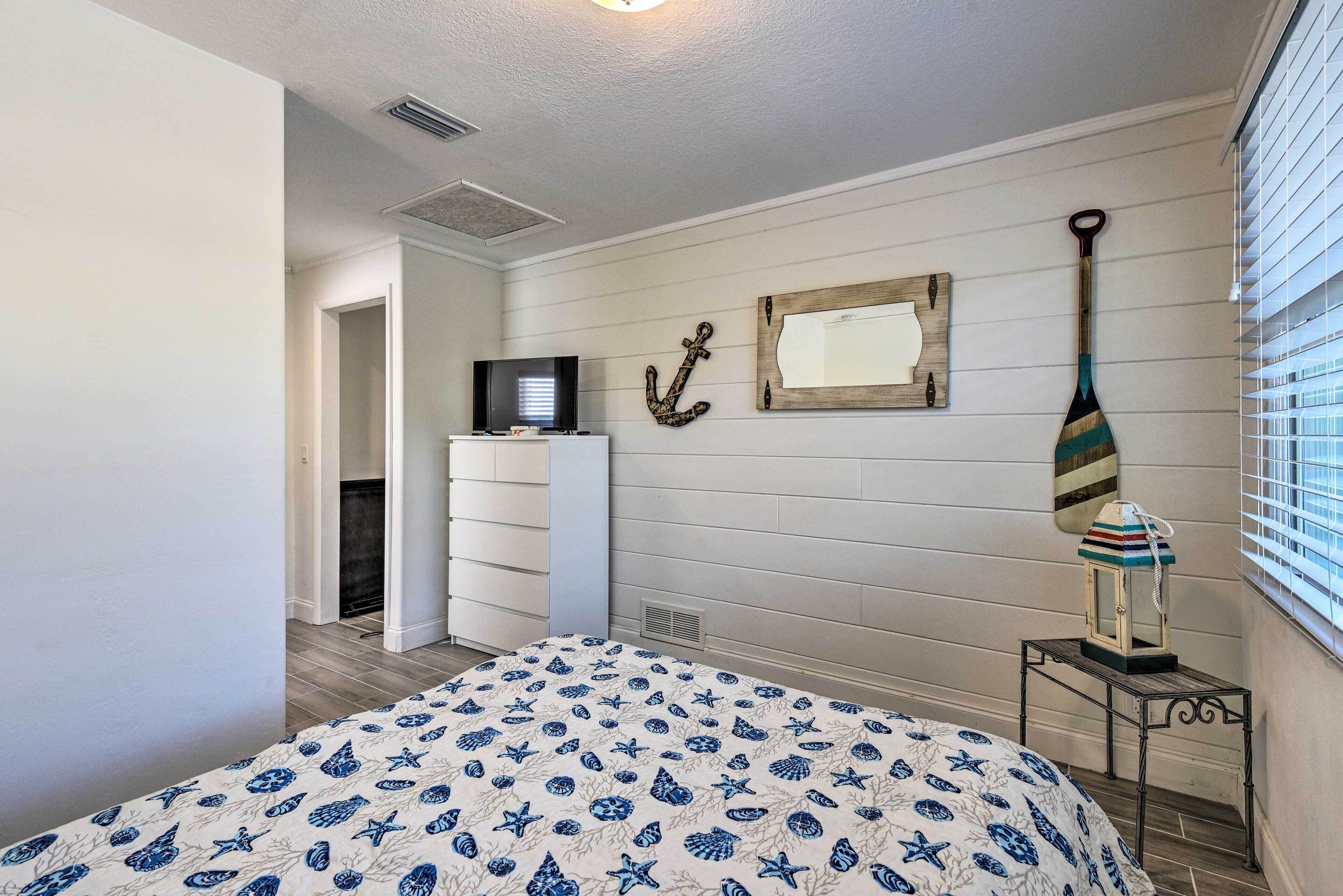 New Renovated Home Steps To New Smyrna Beach 22 Room Prices Deals Reviews Expedia Com