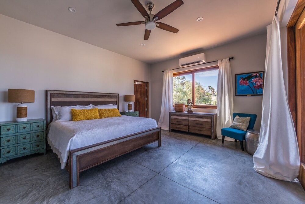 Oceanfront Villa on Sea of Cortez! August, November & December Specials El Cardonal Vrbo