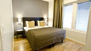 Free WiFi, linens, wheelchair access