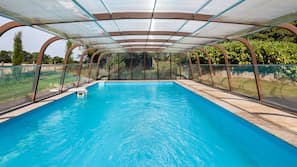 Piscine couverte, piscine chauffée