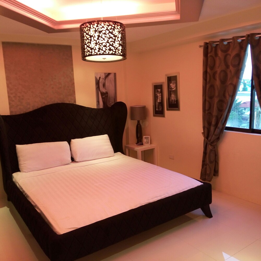 2 large BR at Kandi, 200Mbps condo Angeles City FeWodirekt