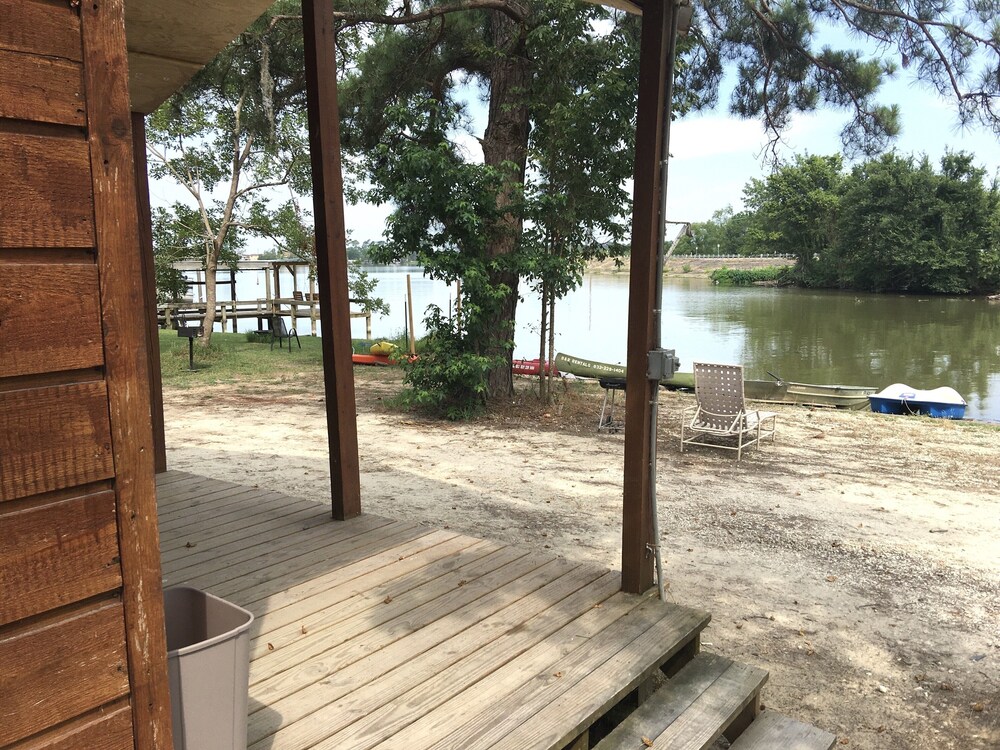 Cabin 1, Waterfront, Onalaska, Lake Livingston, Texas, Onalaska Room