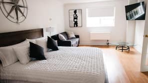 2 bedrooms, iron/ironing board, WiFi, linens