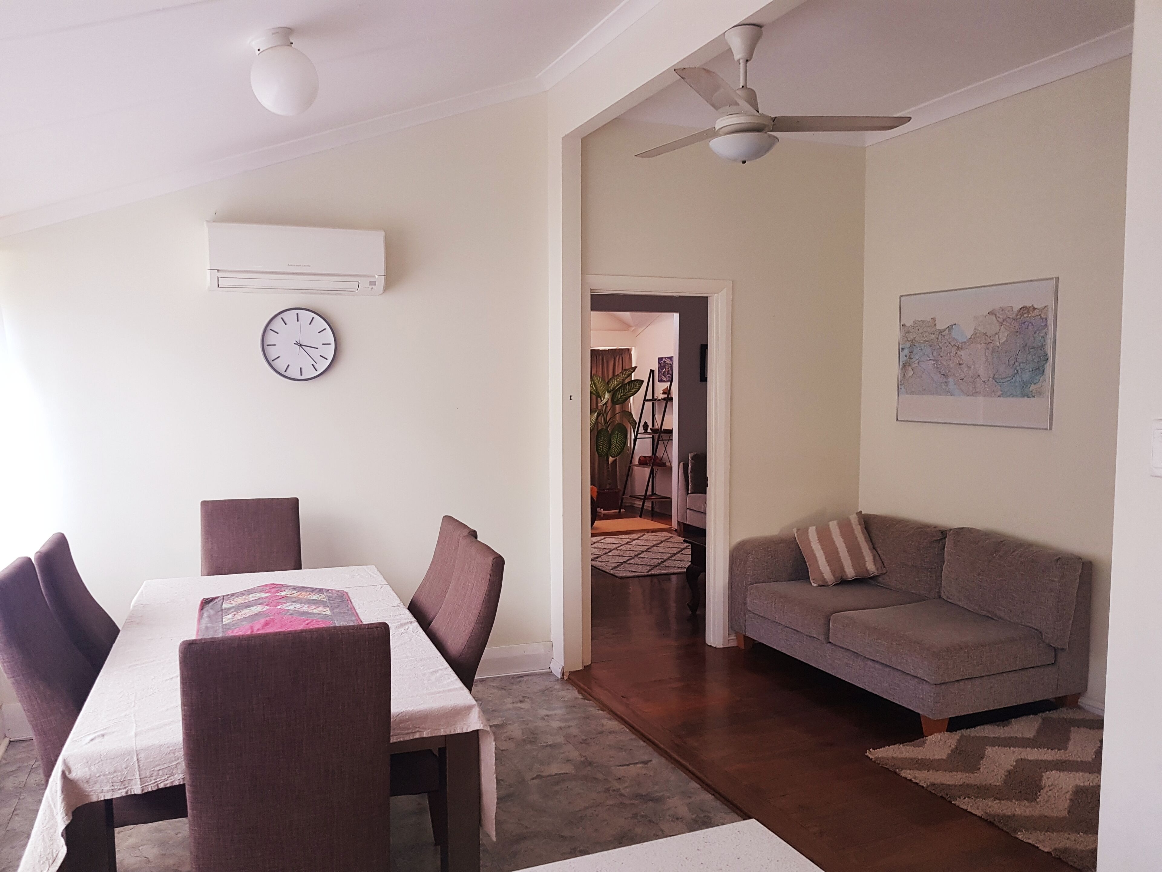 Peaceful location close to the Ocean. Short walk to restaurants, shops, bars