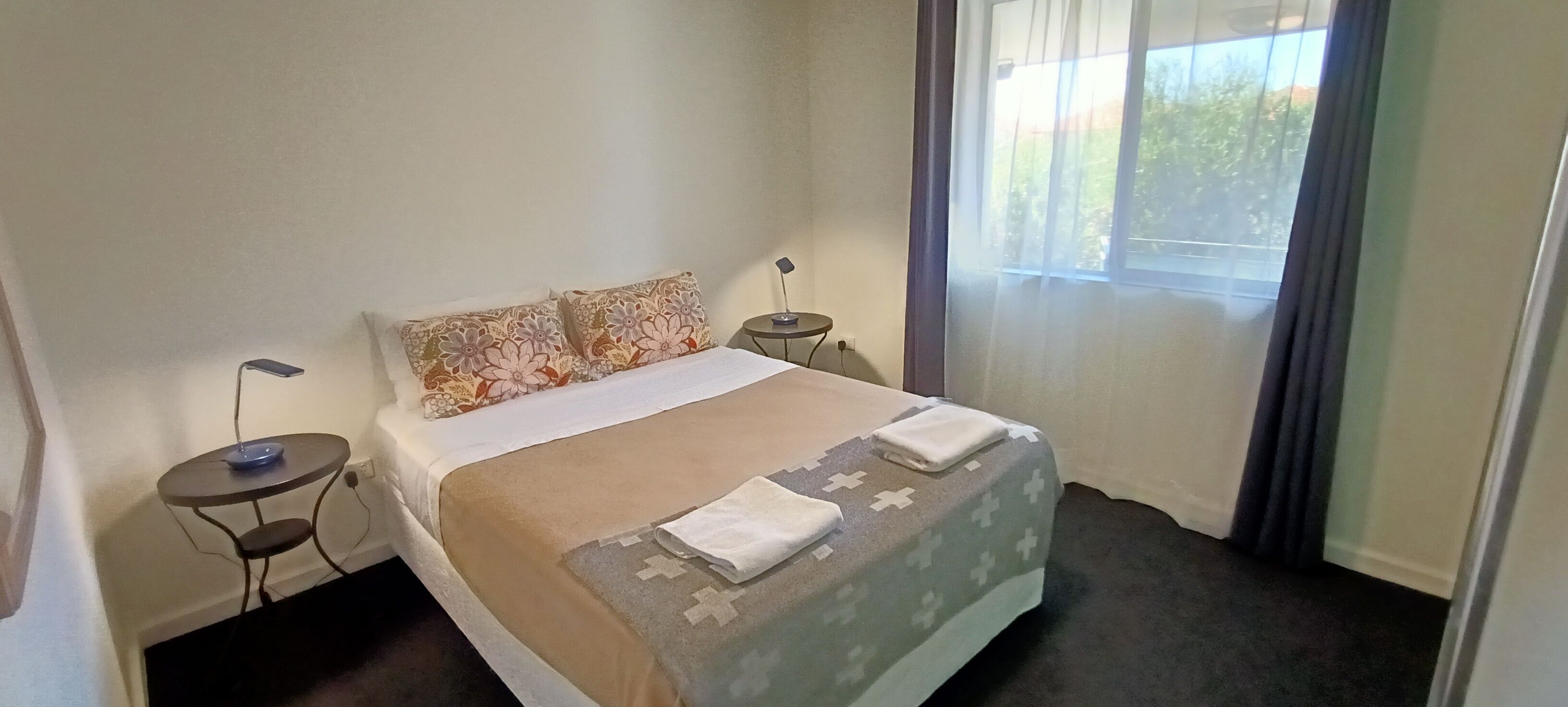 Superb 2 BR Apartment Minutes to Cbd- Cen8