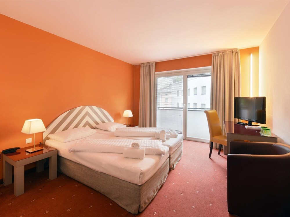 Double room Standard, non refundable rate Hotel Neutor Express