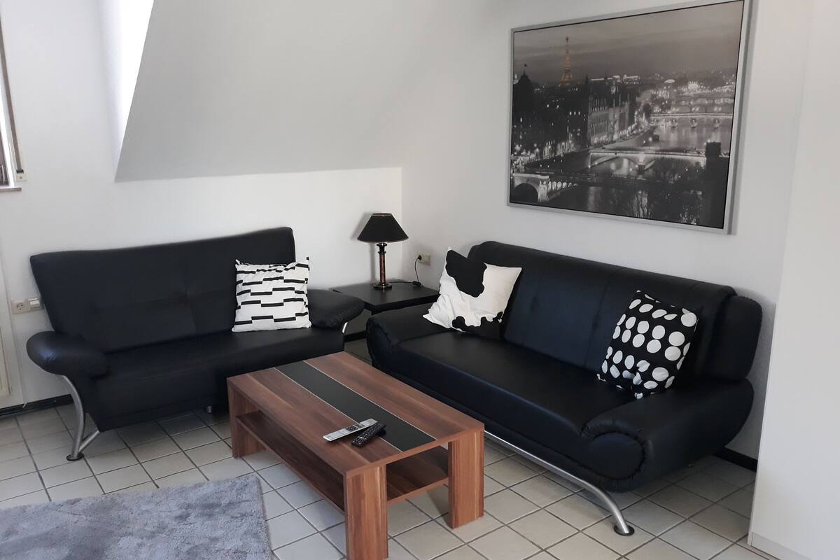 Grosszugige Maisonettewohnung Mit Eigener Garage Im Haus Bettenfeld Deu Expedia Co Nz