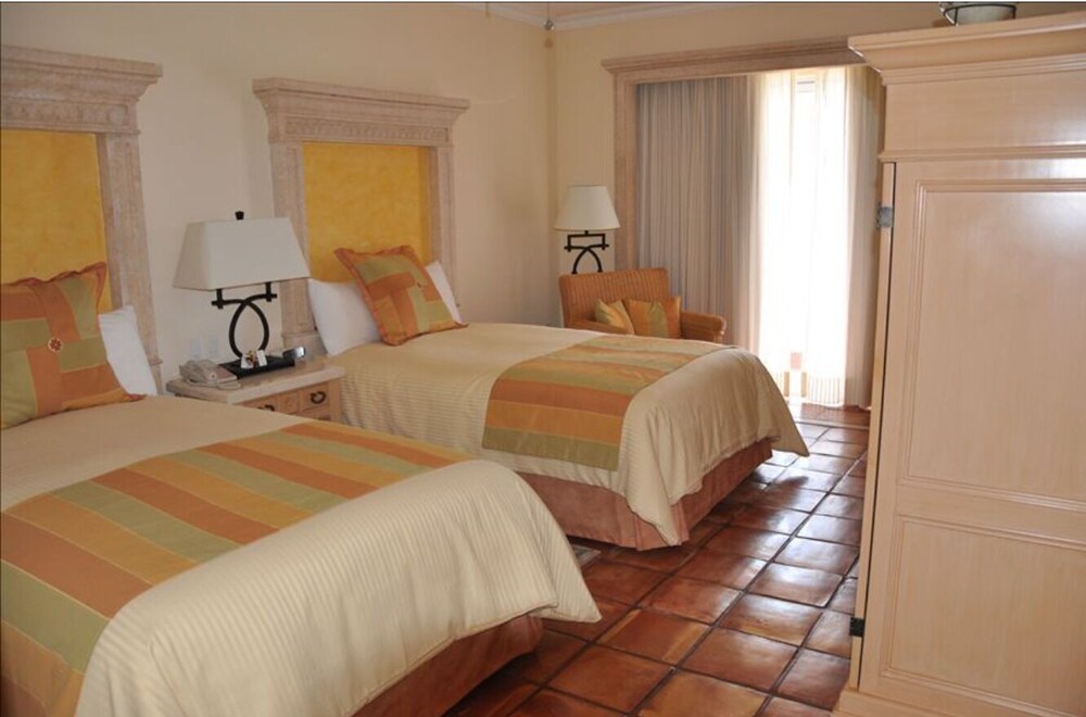 OPEN March 24 31 and July 2128 2025 Oceanfront Penthouse CABO