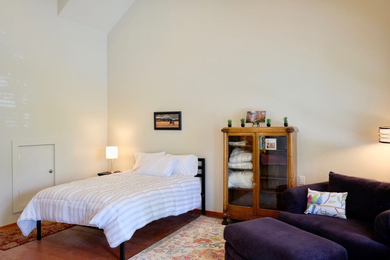 Chestnut Garden Studio in Mount Shasta, United States