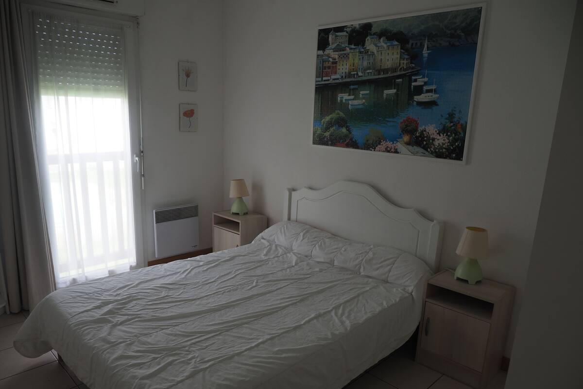 Appartement T2 Avec Terrasse Pres Du Golf De La Nivelle 21 Room Prices Deals Reviews Expedia Com