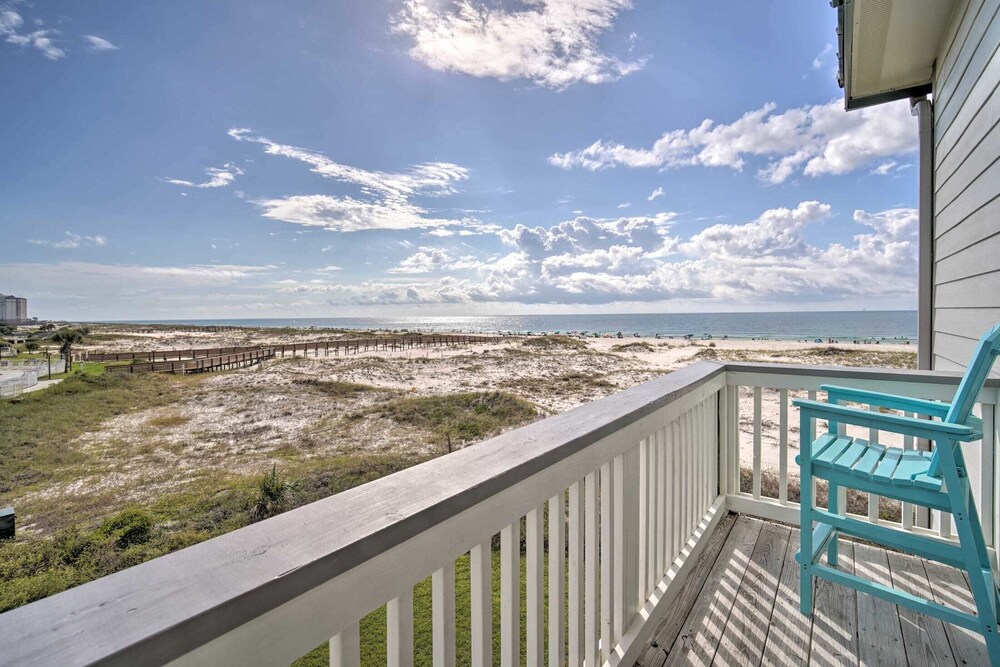 Gulf Coast Beach Front Condo with Panoramic Views! Fort Vrbo