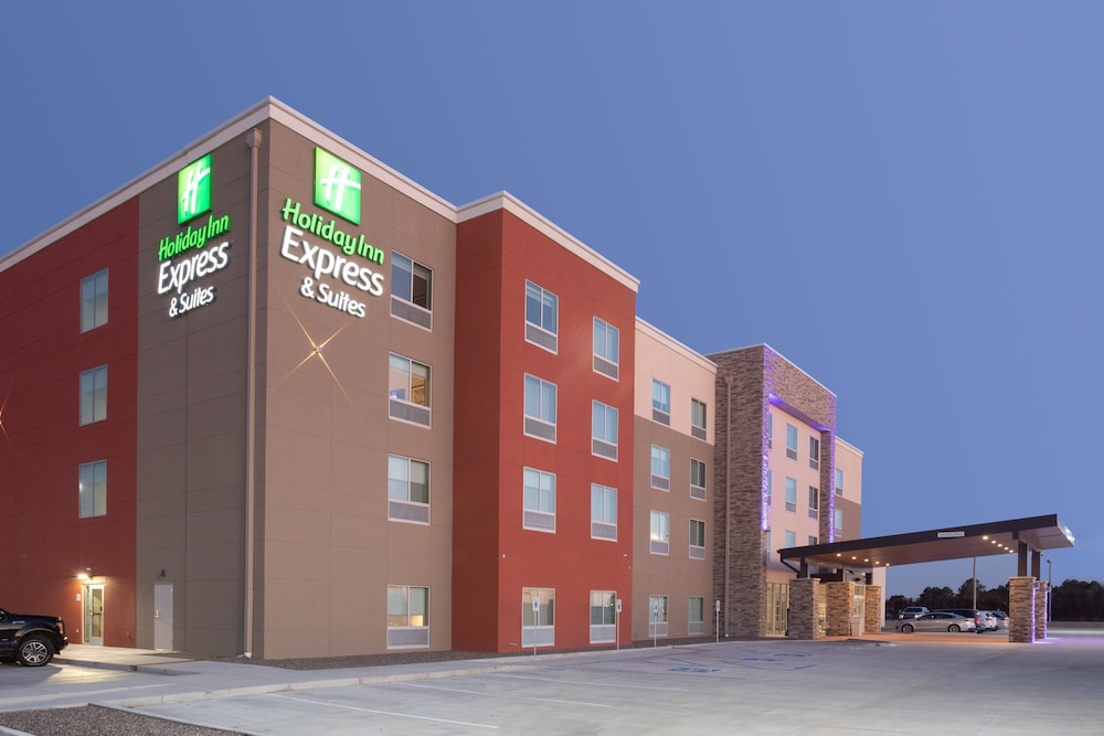 Primary image, Holiday Inn Express And Suites Goodland I 70, an IHG Hotel