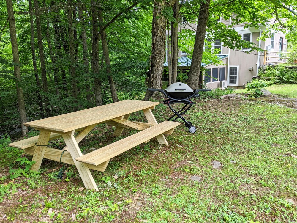 1810 Brook Side Mill/House / Enjoy a Winter Getaway in Western MA